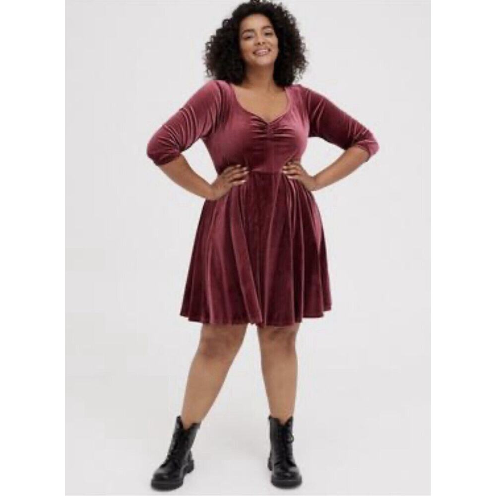 Torrid Mini Skater Dress Plus Size 4X Burgundy Velvet Pockets 3/4 Sleeve